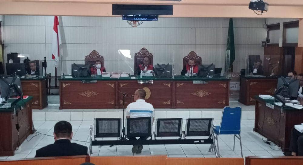 Komisaris PT Arema Aremania Bersatu Berprestasi, Tatang Dwi Arifianto, saat menjadi saksi dalam sidang pengerusakan Kantor Arema FC. (IDN Times/Rizal Adhi Pratama)