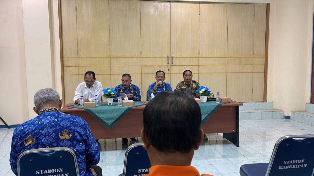 Audiensi Dispora Kabupaten Malang dengan pedagang Stadion Kanjuruhan terkait proses relokasi. (Dok Dispora Kabupaten Malang)