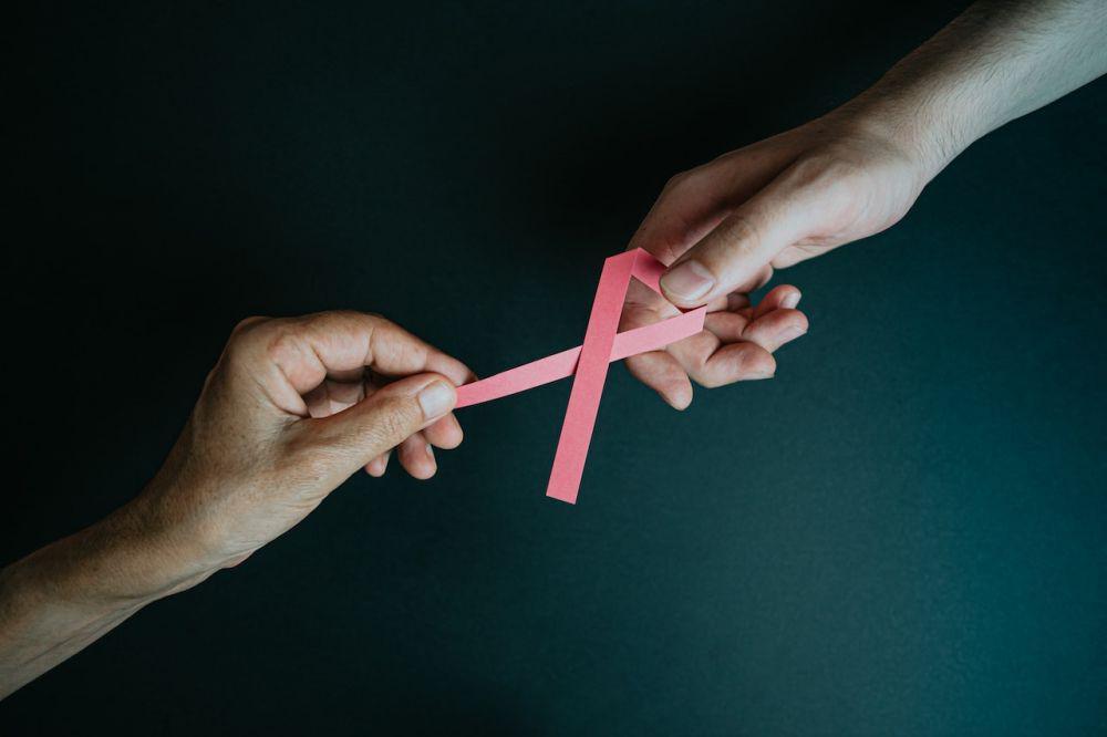 Yang Harus Diketahui Individu Transgender tentang Kanker Payudara