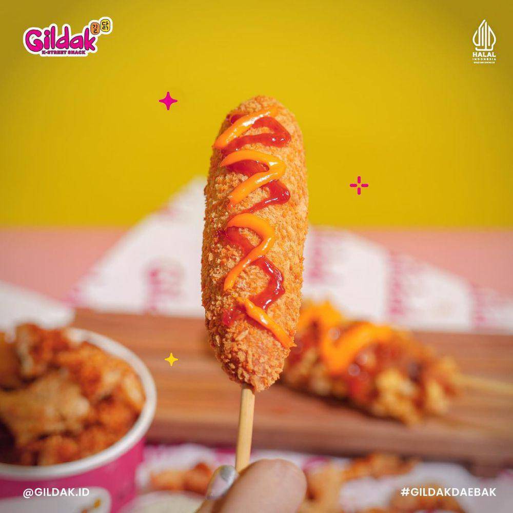 Menu Korean street food yairu Corndog di Gildak. Instagram/gildak.id