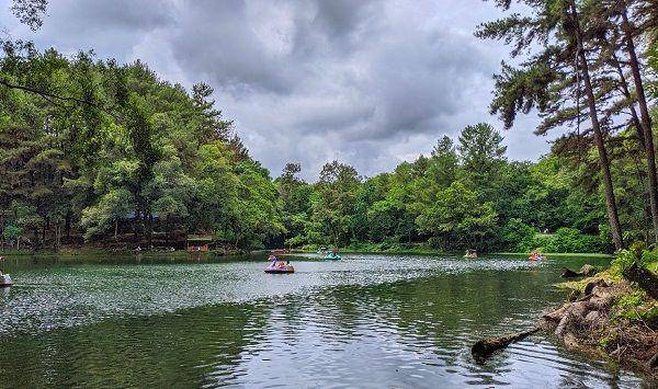 Telaga Remis (google.com/maps/Telaga Remis Pasawahan Kuningan)