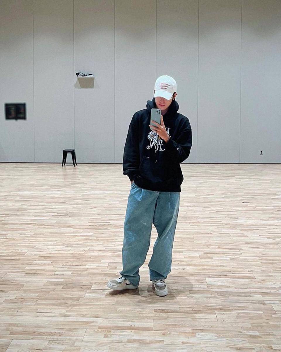 Wonwoo SEVENTEEN (instagram.com/everyone_woo)