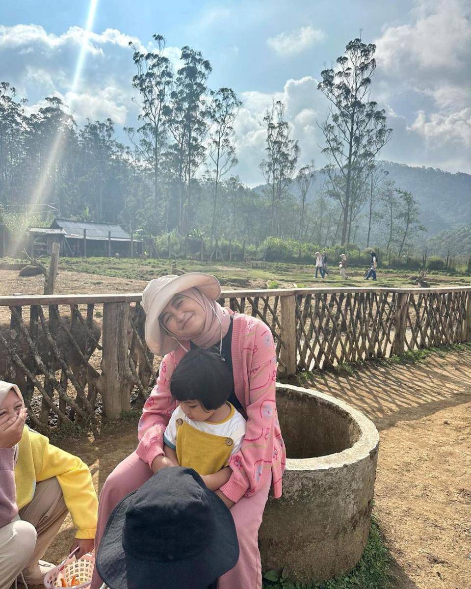 potret Arafah Rianti kerja sambil liburan (instagram.com/arafahrianti)