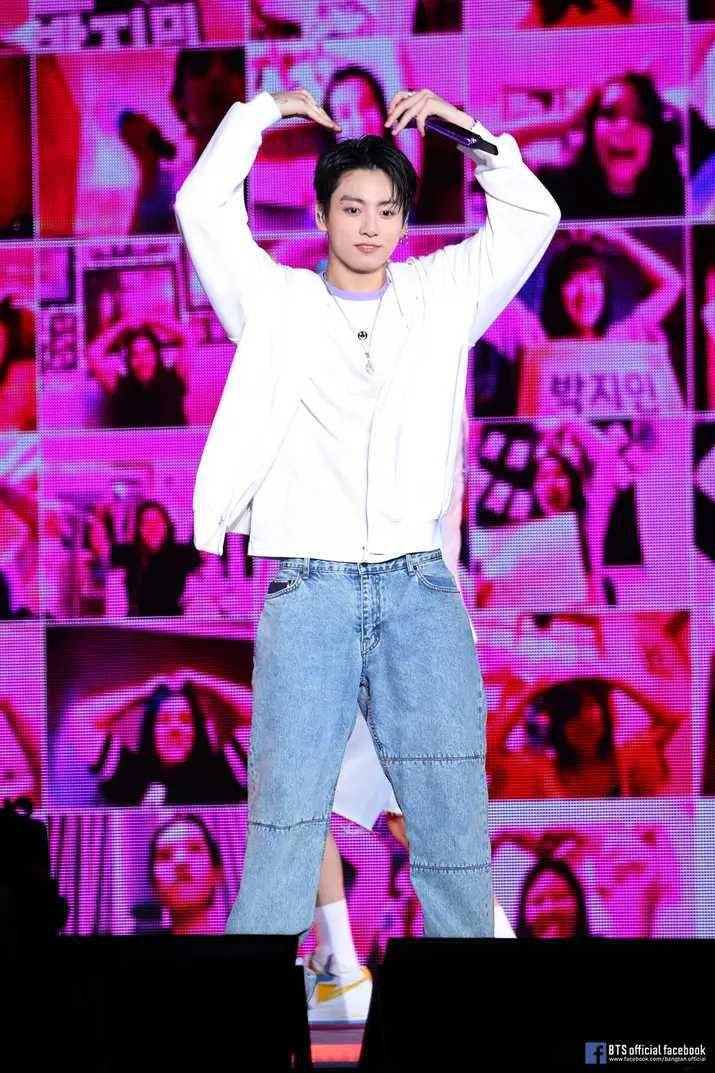 Jungkook BTS (facebook.com/bangtan.official)