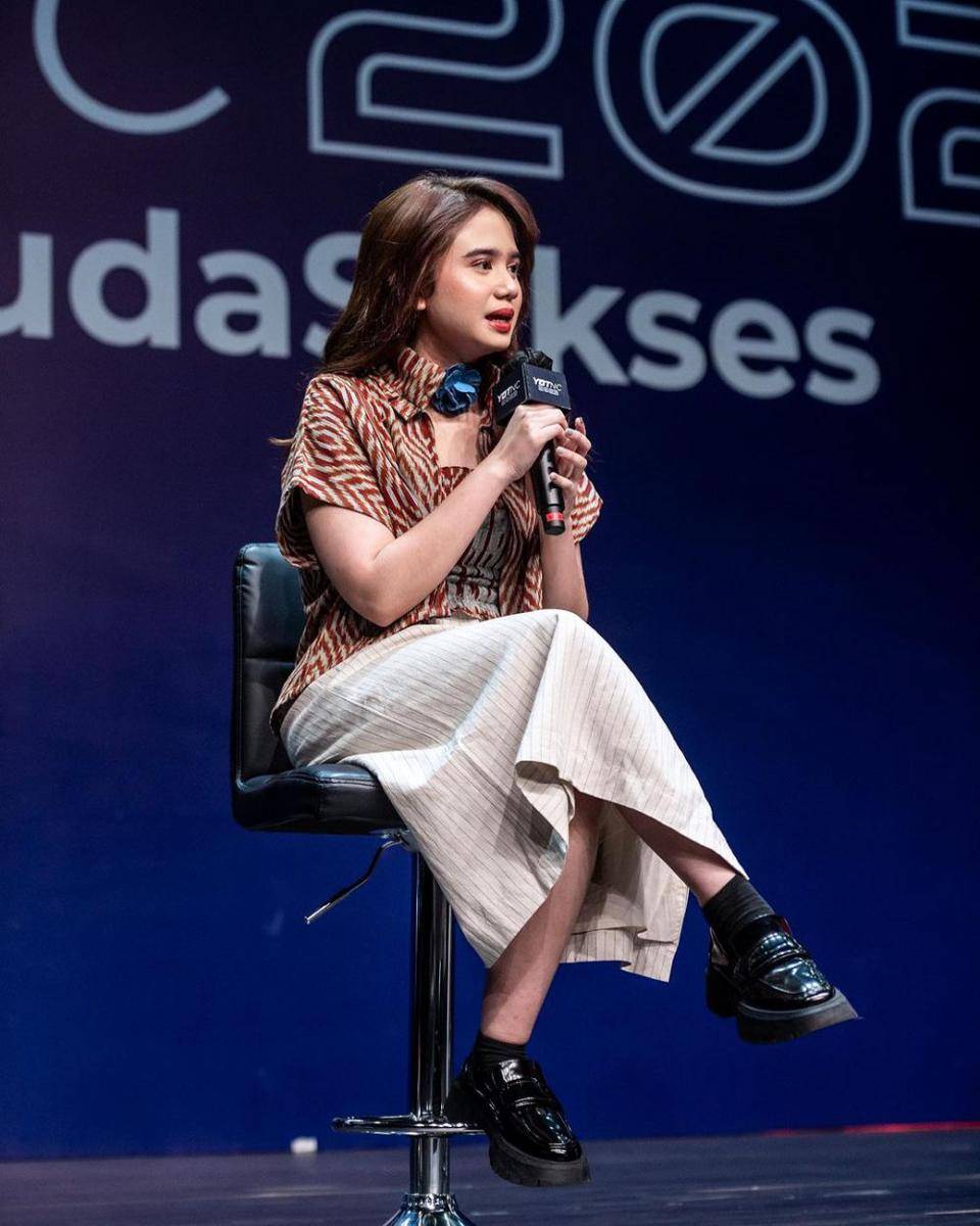 potret Tissa Biani saat jadi pembicara (instagram.com/tissabiani)