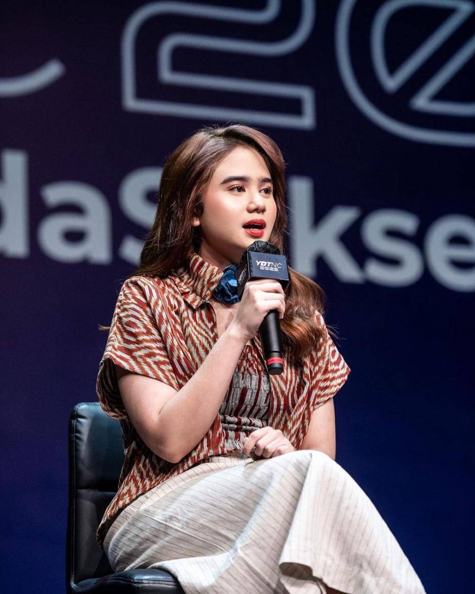 potret Tissa Biani saat jadi pembicara (instagram.com/tissabiani)