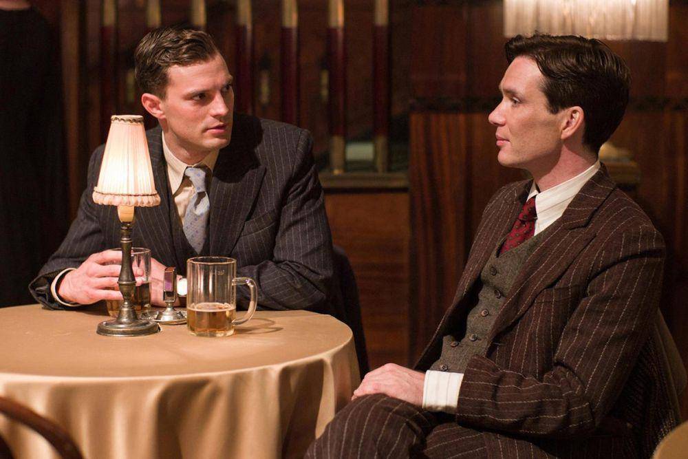 Cillian Murphy (kanan) dalam film Anthropoid (dok. LD Entertainment/Anthropoid)