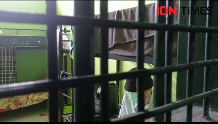 Bule Jerman Ditangkap Imigrasi Mataram karena Berbuat Onar
