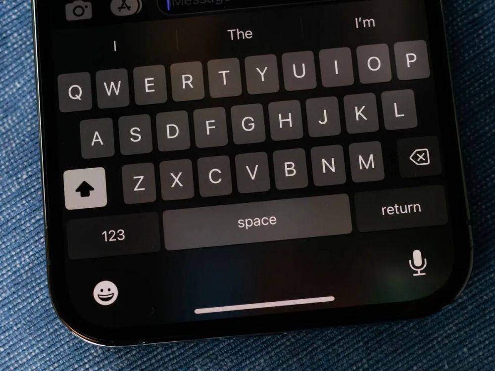 ilustrasi keyboard di iPhone (dok. Apple)