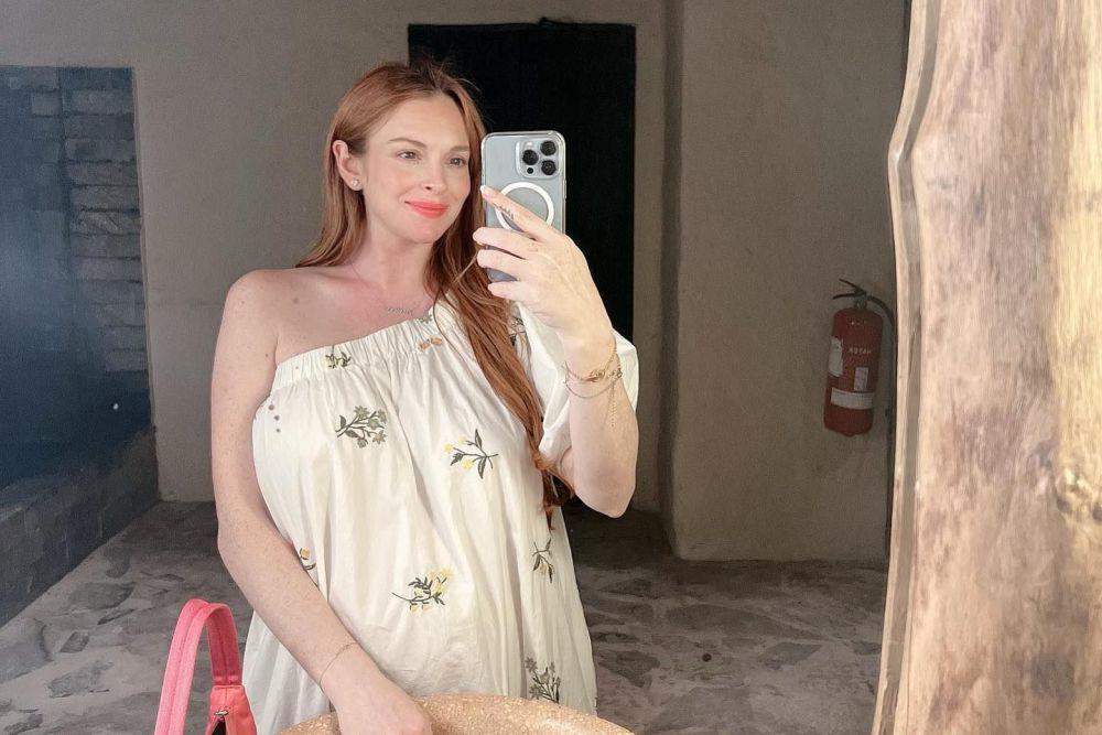 Melahirkan Anak Pertama di Dubai, 7 Momen Kehamilan Lindsay Lohan