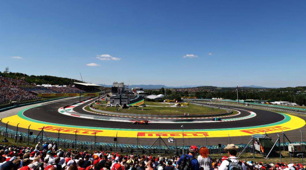 salah satu tikungan di Sirkuit Hungaroring (redbull.com)