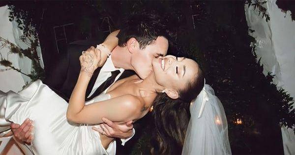 potret kenangan pernikahan Ariana Grande dan Dalton Gomez (twitter.com/updatecharts)