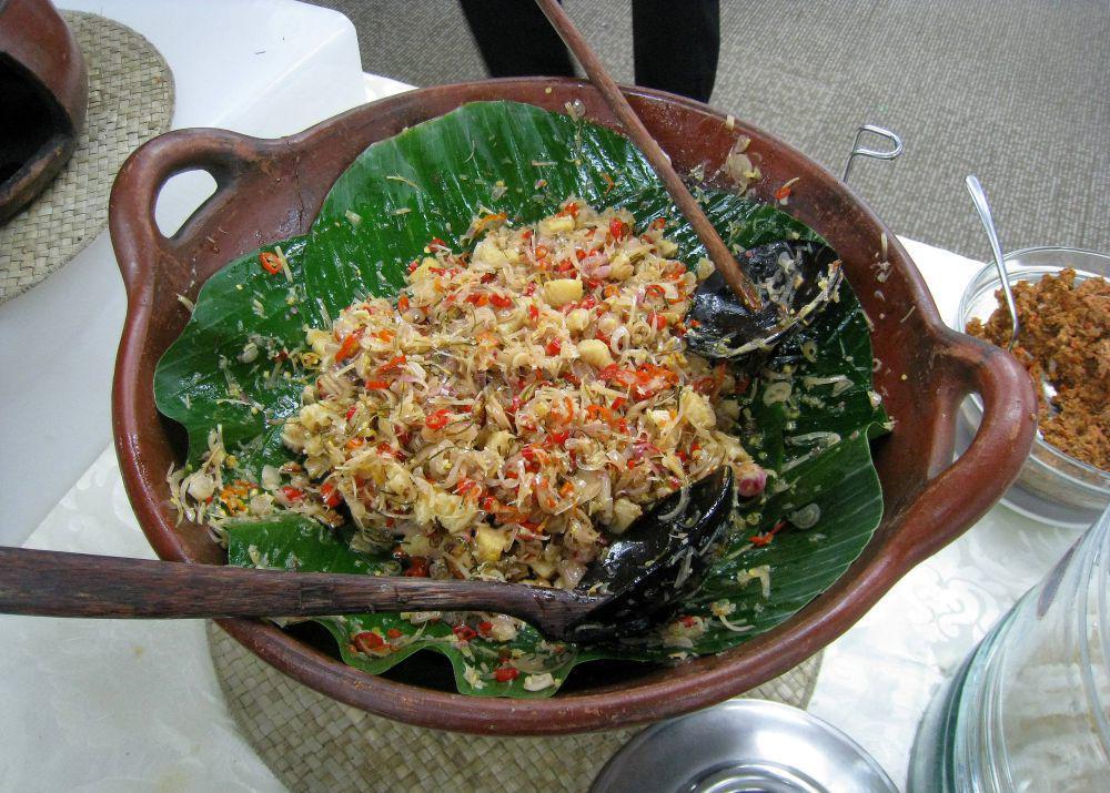10 Kesalahan Membuat Sambal Matah yang Bikin Aromanya Langu