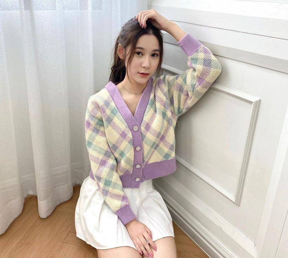 Earn Preeyaphat (instagram.com/earnpypp_)