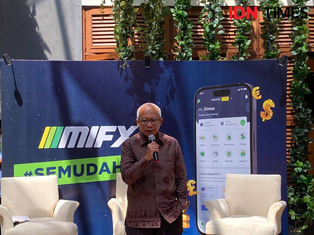 Kepala Badan Pengawas Perdagangan Berjangka Komoditi (Bappebti), Didid Noordiatmoko dalam acara peluncuran kampanye "SemudahItu di Penang Bistro, Jakarta, Senin (18/7/2023). (IDN Times/Vadhia Lidyana)