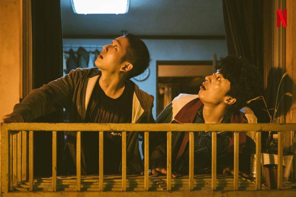 cuplikan Jung Hae In dan Koo Kyo Hwan di drakor D.P. (twitter.com/NetflixKR)