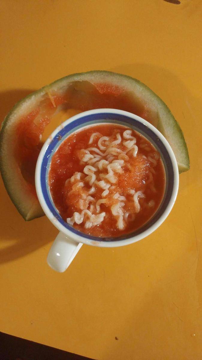 potret kombinasi aneh mie dengan makanan lain (reddit.com/user/NutmegOnEverything)