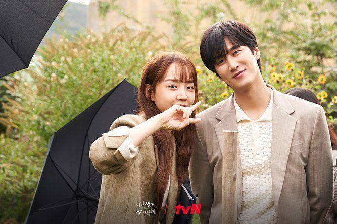 Shin Hye Sun dan Ahn Bo Hyun di See You in My 19th Life (instagram.com/tvn_drama)