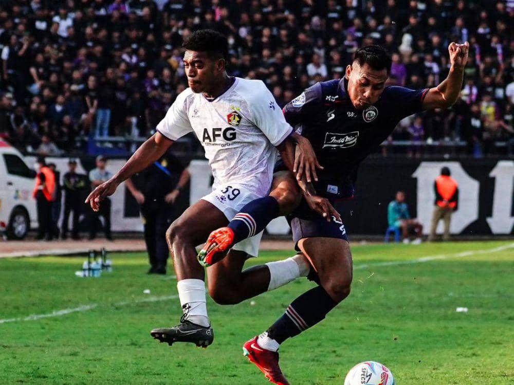 Persik Kediri saat menghadapi Arema FC pada putaran pertama di Liga 1 Indonesia 2023/2024. (instagram.com/persikfcofficial)