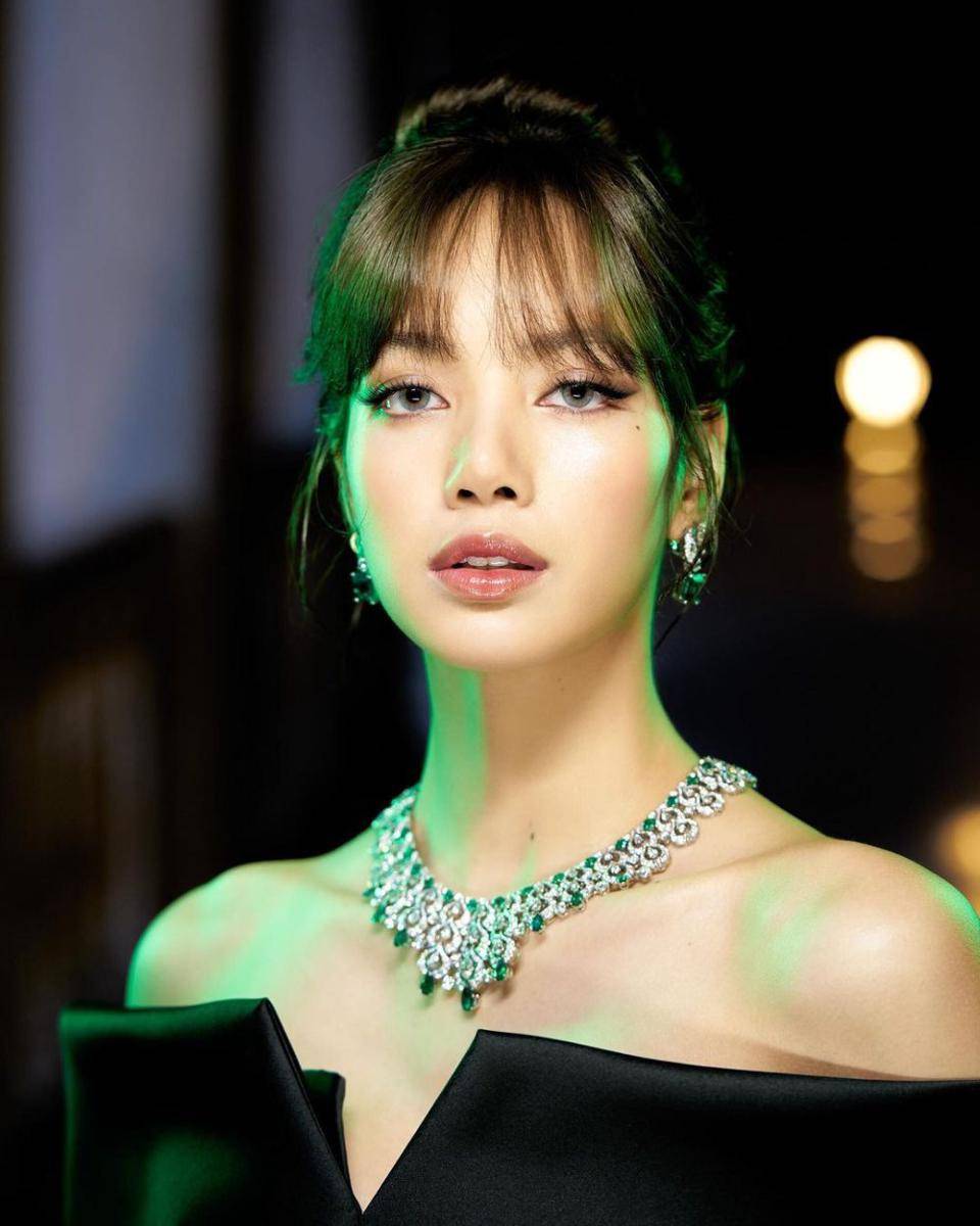 Lisa untuk Bvlgari (instagram.com/bulgari)