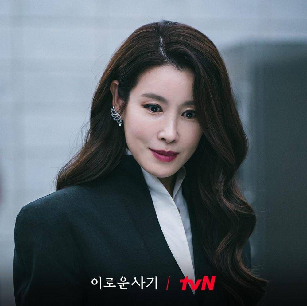 Lee Tae Ran di drama Delightfully Deceitful (instagram.com/tvn_drama)