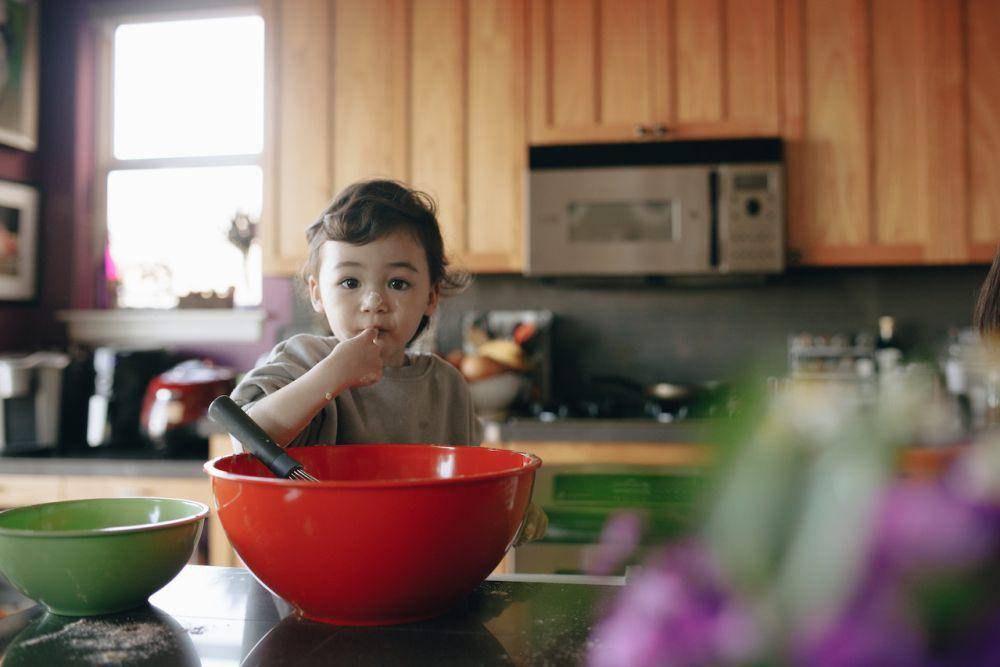 ilustrasi anak di dapur (pexels.com/PNW Production)