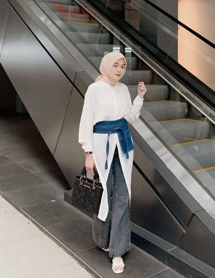 Style hijab pakai obi belt (instagram.com/nitaginab)