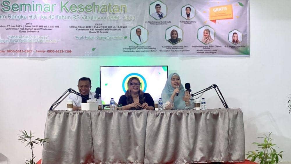 Psikolog Rizty Desta Mahestri Ginting (kanan) (Dok. IDN Times)