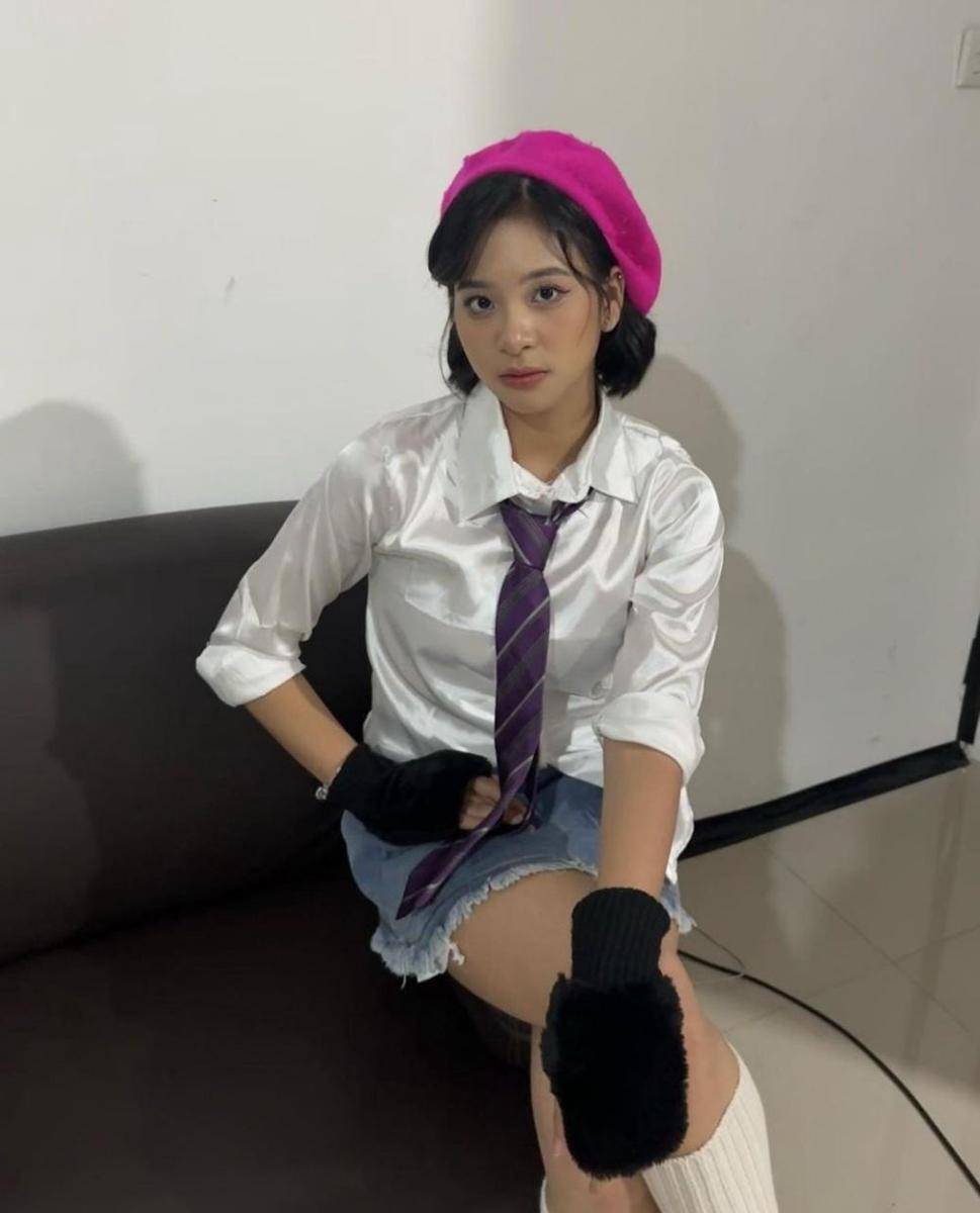Zee JKT48 (instagram.com/jkt48.zee)
