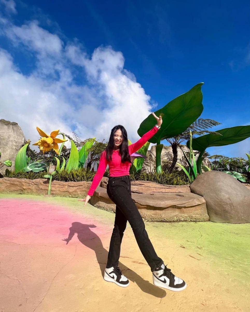 padu padan outfit pink (instagram.com/anneth.dlc)