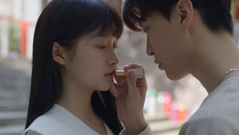 Guan Xiaotong di drama China Once and Forever (dok. WeTV/Once and Forever)