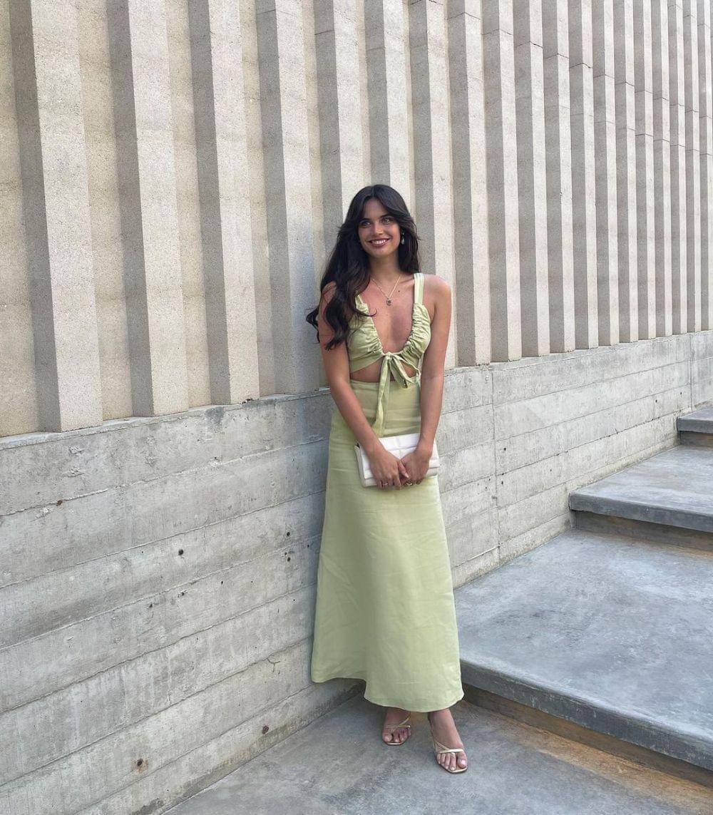 one tone outfit ala Sara Sampaio (instagram.com/sarasampaio)