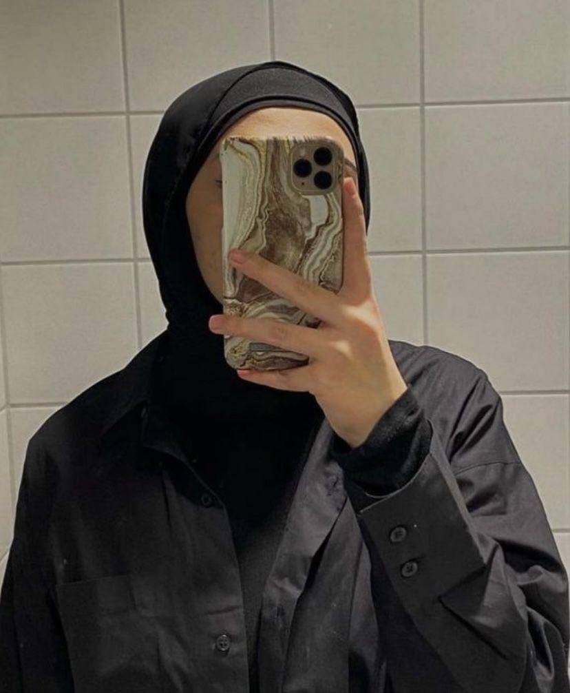 potret Ratu Rizky Nabila bercadar (Instagram.com/raturn)