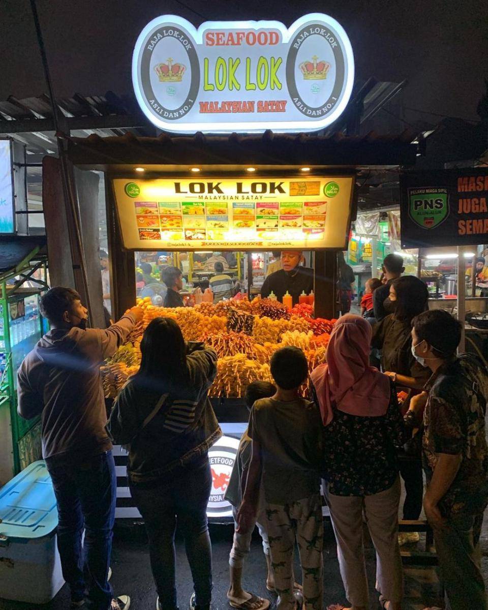 Seafood LokLok Malaysian Satay (Instagram.com/rajaloklok_)