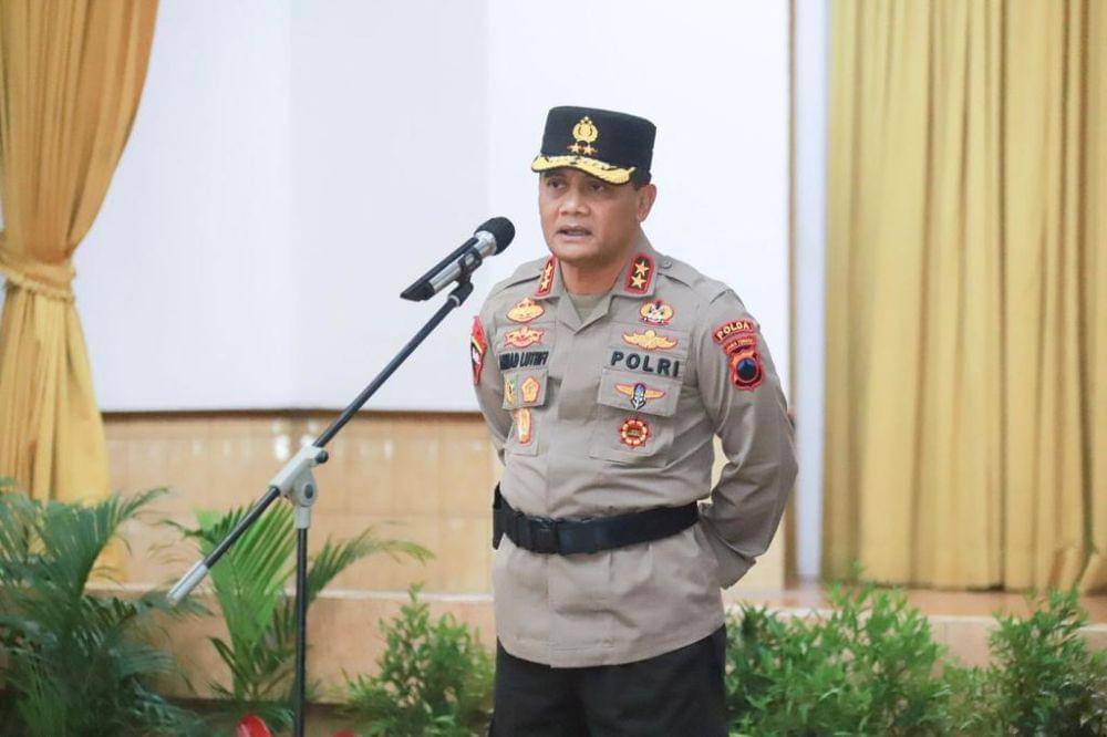 Kapolda Jateng Irjen Pol Ahmad Luthfi saat memberi pengarahan kepada para perwira menengah dan kapolres yang dirotasi. (IDN Times/Dok Humas Polda Jateng)