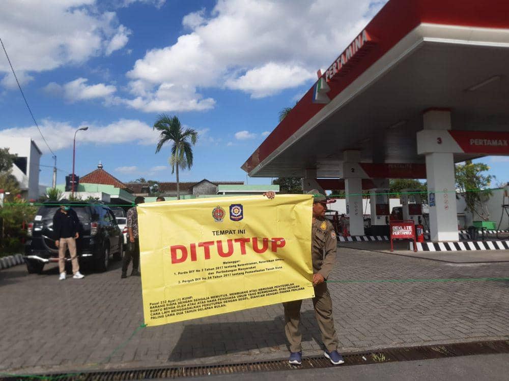 Penutupan sementara SPBU di Sariharjo, Ngaglik, Sleman, Kamis (20/7/2023). (Dok. Istimewa)