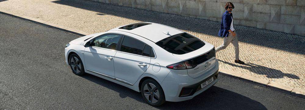 Hyundai IONIQ Hybrid (Hyundai/hyundai.com)