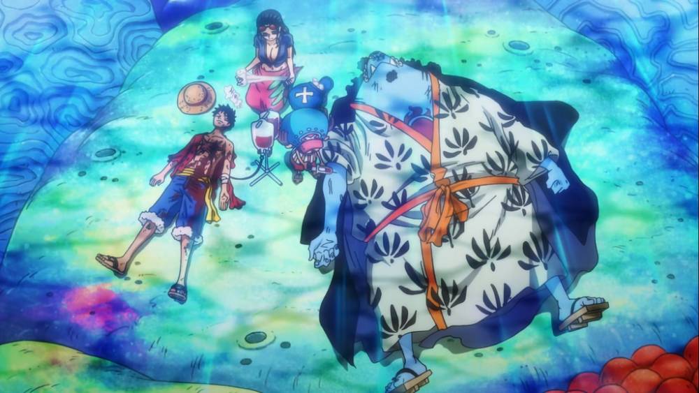 Jinbe mendonorkan darahnya untuk Luffy. (dok. Toei Animation/One Piece)