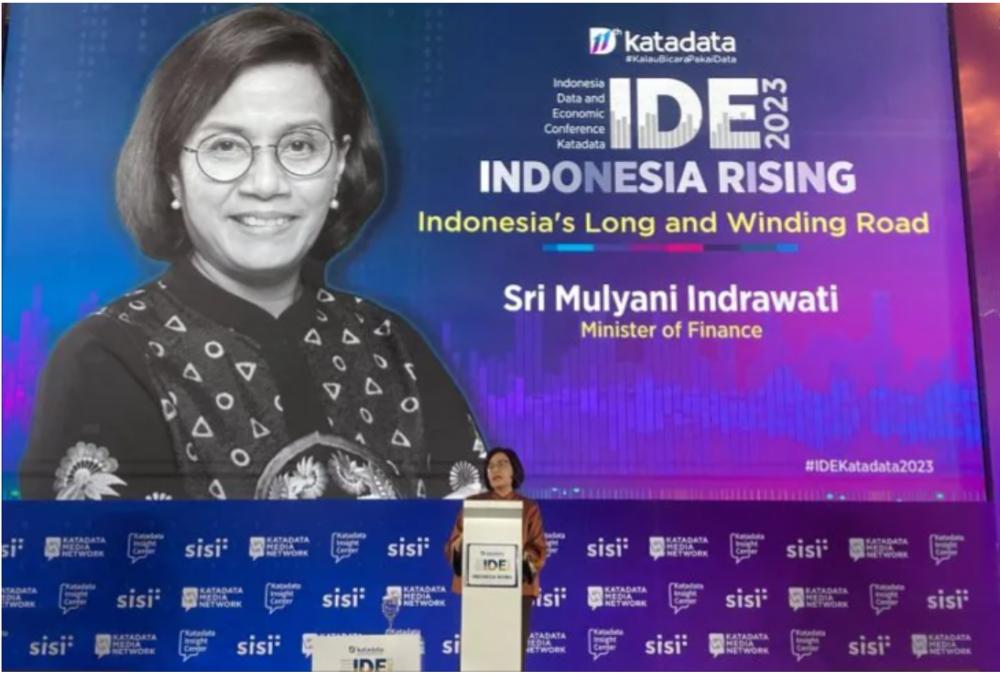 Geram Disindir Suka Ngutang, Sri Mulyani: Anda Ketinggalan Kereta!