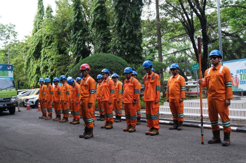 Tim Pasukan Dalam Keadaan Bertegangan (PDKB). (Dok. PLN UID Sulselrabar)