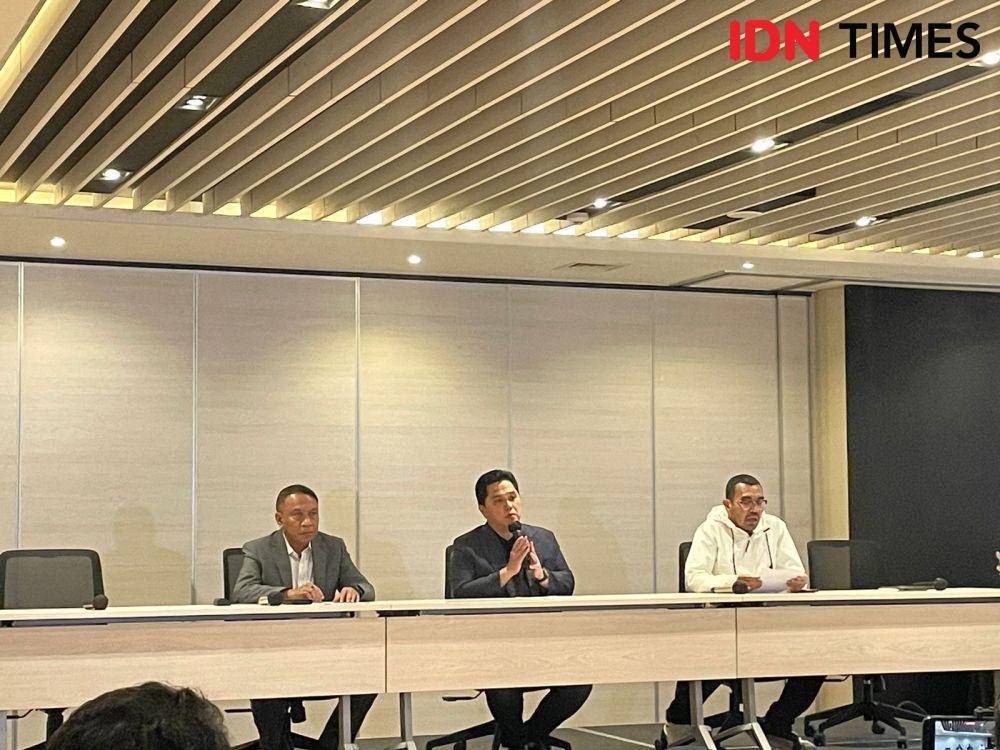 Ketum PSSI, Erick Thohir bersama Waketum PSSI, Zainudin Amali. (IDN Times/Sandy Firdaus)