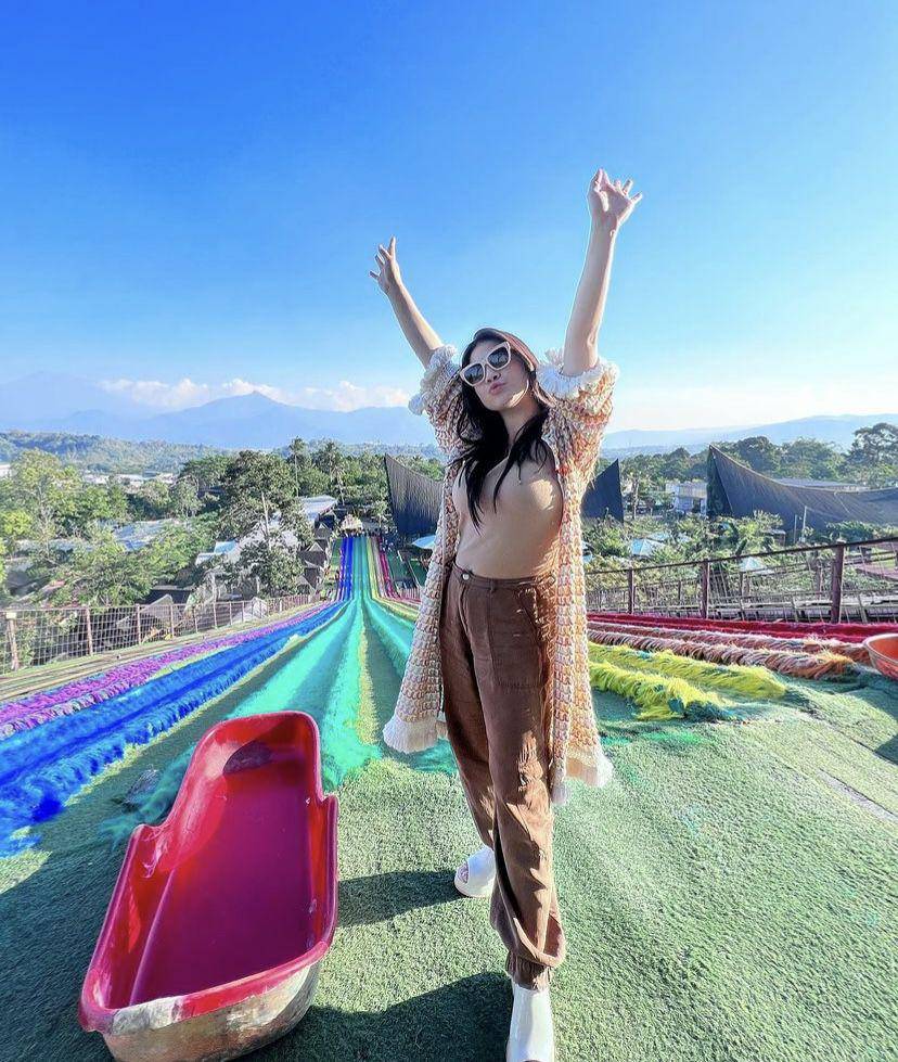 keluarga Felicya Angelista dan Hito Caesar liburan di Semarang (instagram.com/felicyangelista_)