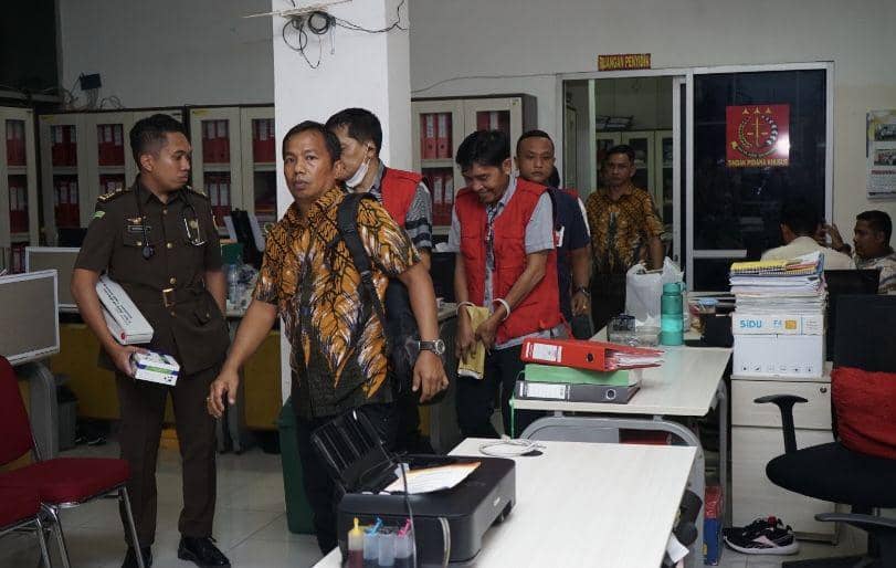 Kejati Sumut tahan 3 tersangka korupsi jalan Jalan Silangit-Muara (Dok. Istimewa)