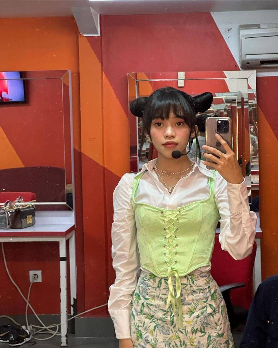 ide Korean style Ummi Quary (instagram.com/ummi_quary)