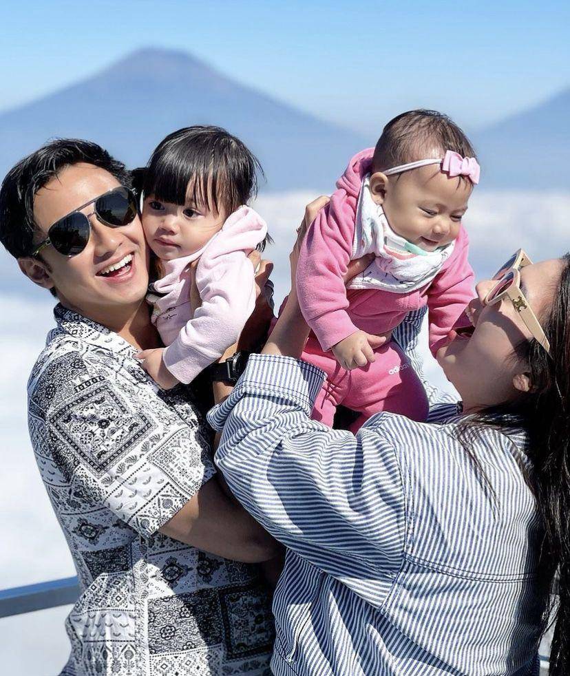 keluarga Felicya Angelista dan Immanuel Caesar Hito liburan ke Semarang (instagram.com/felicyangelista_)