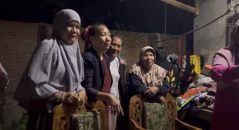 potret Nopek Novian ketemu ayah kandung setelah 10 tahun berpisah (youtube.com/Nopek Novian)