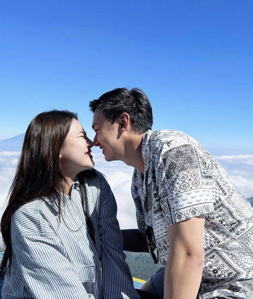 keluarga Felicya Angelista dan Hito Caesar liburan di Semarang (instagram.com/felicyangelista_)
