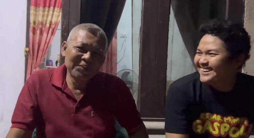 potret Nopek Novian ketemu ayah kandung setelah 10 tahun berpisah (youtube.com/Nopek Novian)