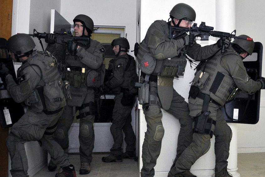 10 Kesalahan FBI Ini Bikin Geleng Kepala, Ada yang Menikahi Teroris!