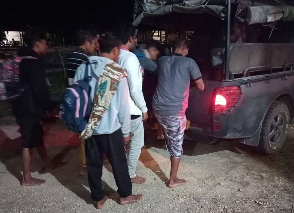 Korban dipulangkan dari puskesmas setelah mendapatkan perawatan (dok. Narasumber/ Saeful Rahman)
